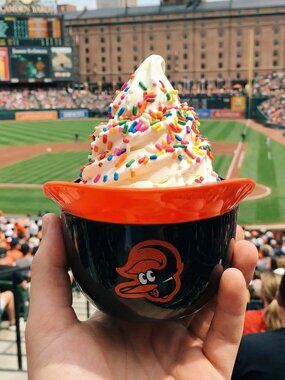 Baltimore Orioles Mini Baseball Helmet 8oz Ice Cream Sundae Cup